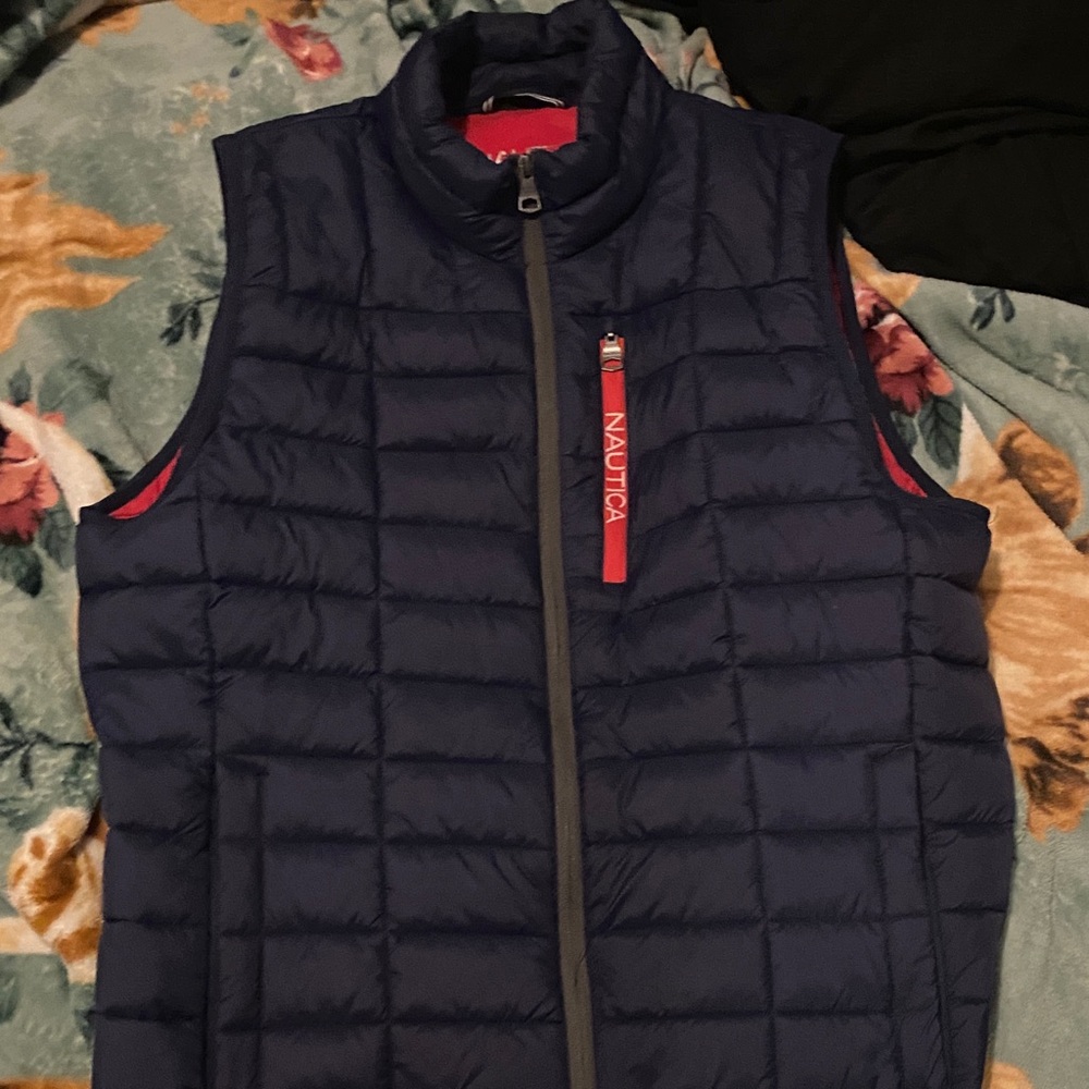 Nautica Men's Blue Quilted Vest